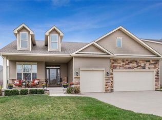 16908 Prairie Dr, Clive, IA 50325