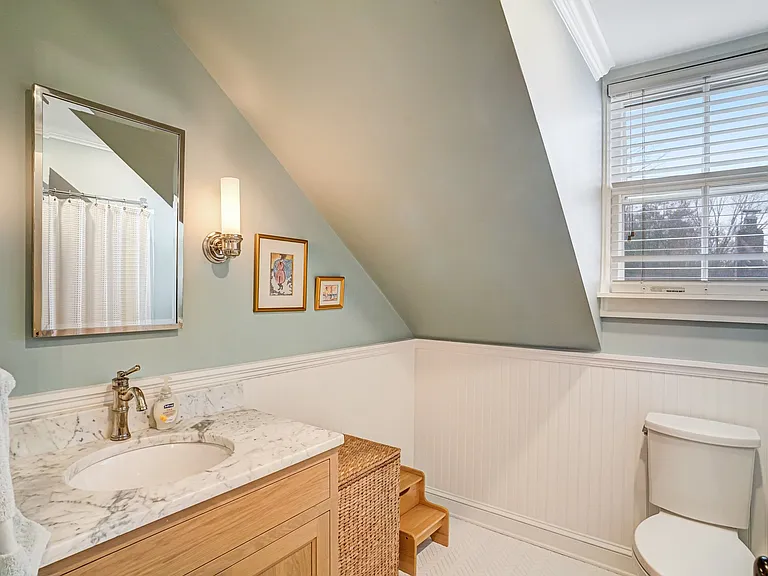 7153 Main St — Photo 32