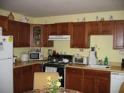 Second Floor Eat in Kit