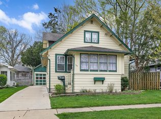 765 Shuler St, Elgin, IL 60123