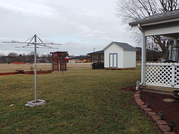 2nd image of 1013 Westgate Dr