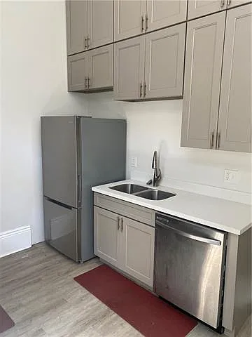 1 bed, 1.0 bath, 704 sqft, $1,700 — Photo 2