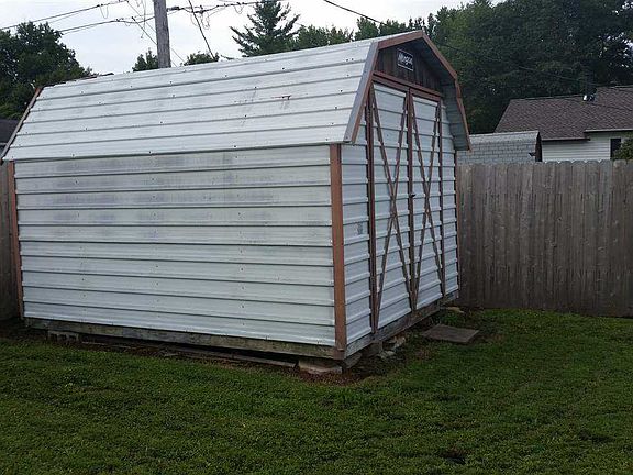 4th image of 2409 Westchester Dr