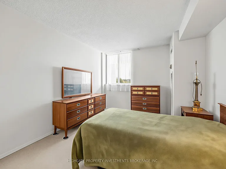 10 Martha Eaton Way #605 — Photo 21