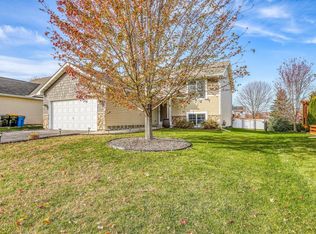 1674 Palomino St, Shakopee, MN 55379