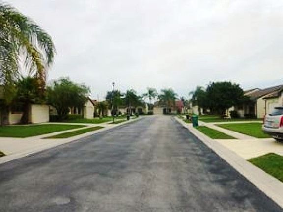 3rd image of 1301 SE Birmingport Ct