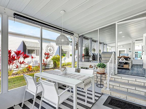 4th image of 14141 Zorzal Avenue
