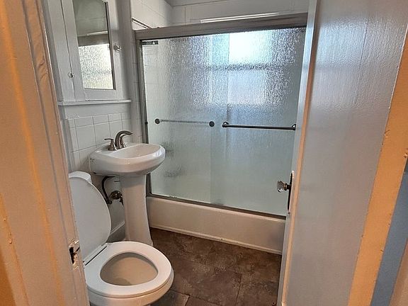 5th image of 4007 S Pacific Ave #4003