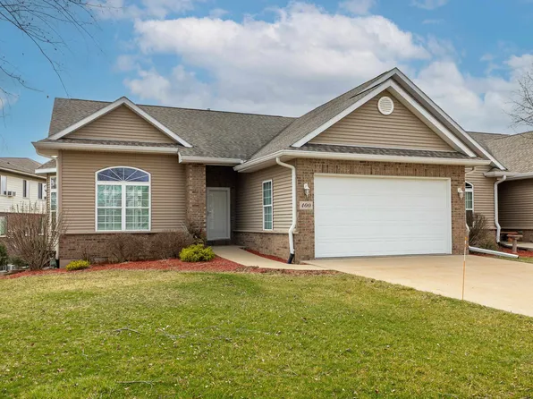 400 Woodland Rdg, Dubuque, IA 52003