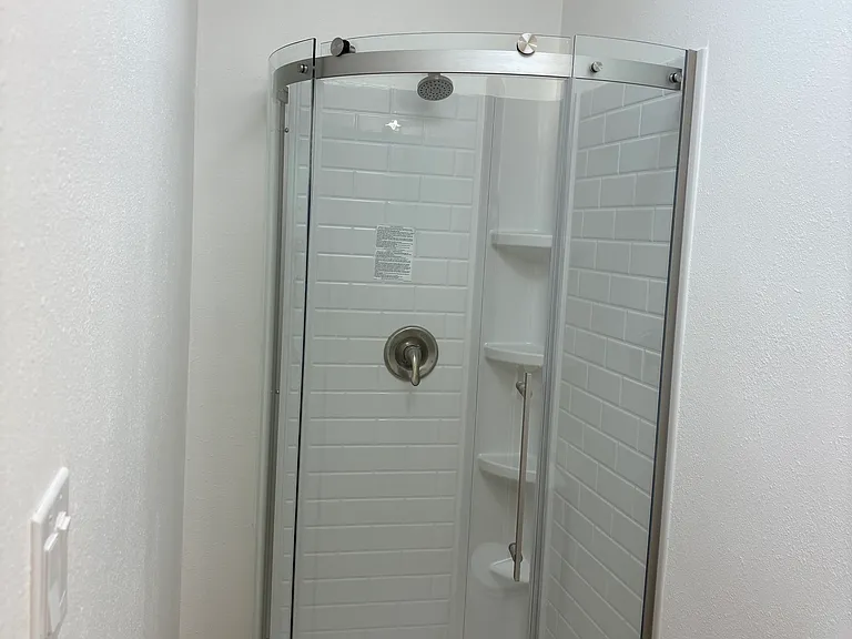 213 Yukon Dr — Photo 2