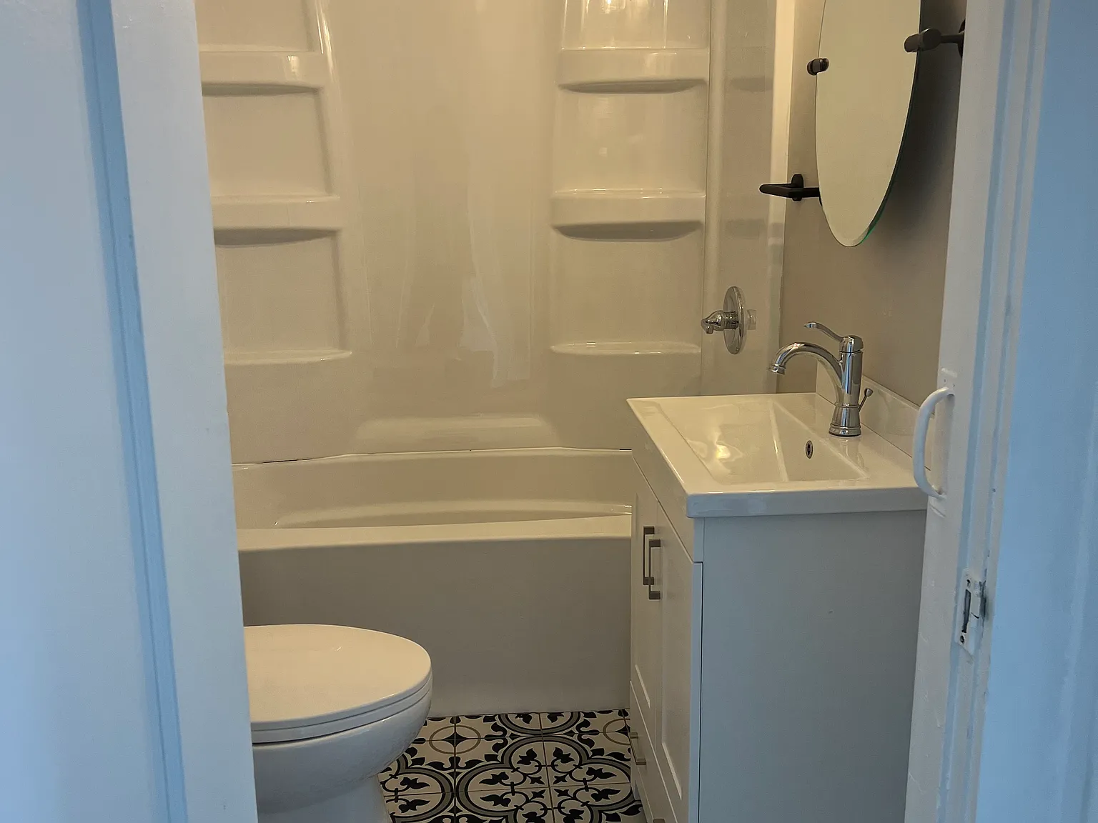 1 bed, 980 sqft, $985 — Photo 4