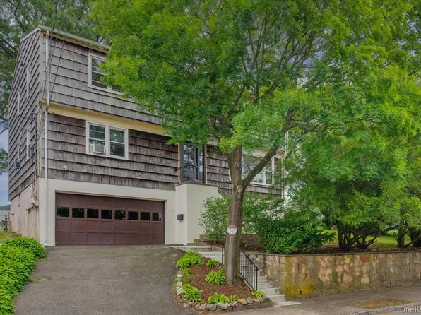 32 Brady Ave Floor 2, New Rochelle, NY 10805