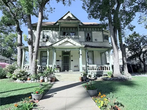 209 Carlton Ave, Pasadena, CA 91103
