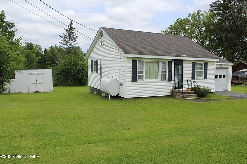 2nd image of 1382 Township Road
