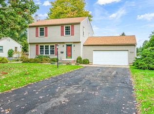 143 Hood Dr, Canfield, OH