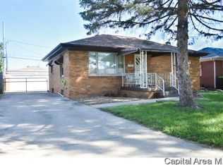 21 Rosaria Rd, Springfield, IL 62702