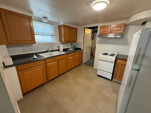 1616 Browne Ave #B, Yakima, WA 98902