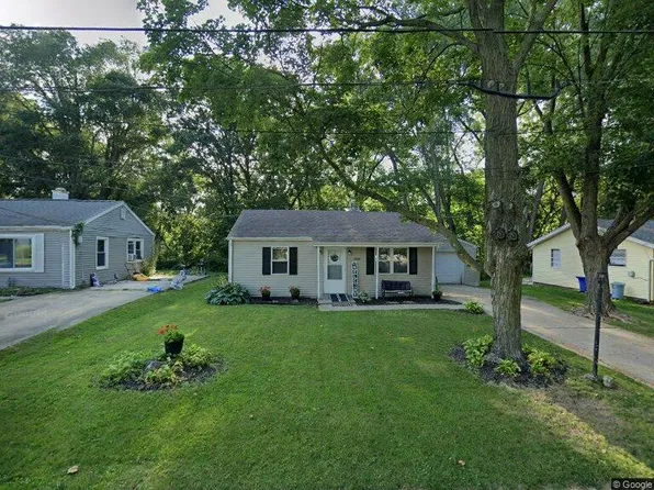 4914 N Best St, Peoria Heights, IL 61616