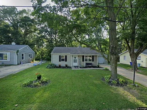 4914 N Best St Photo 1