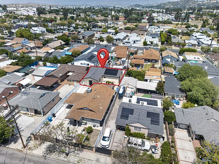 10843 Cantara St — Photo 25