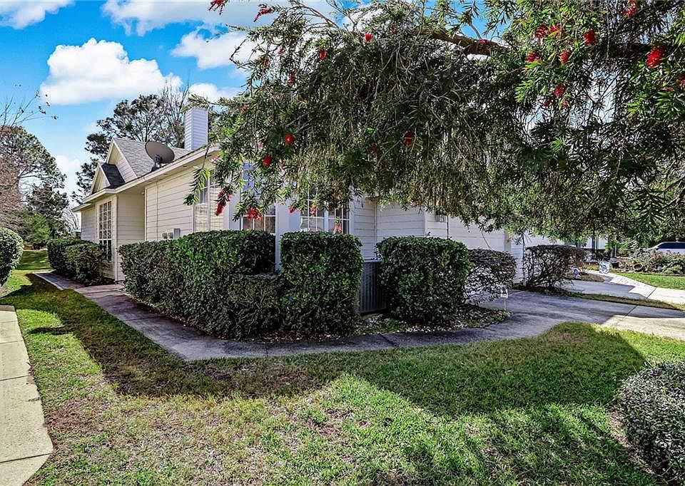 1st image of 95134 Village Dr