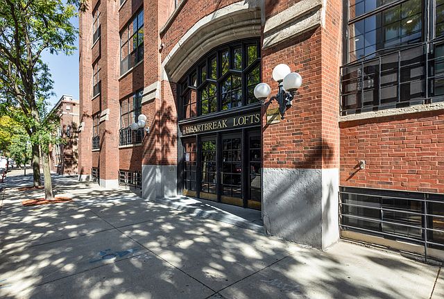 1st image of 17 N Loomis St APT 1G