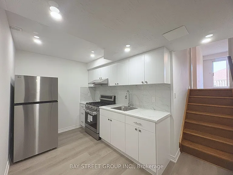 35 Diamond Ct — Photo 29