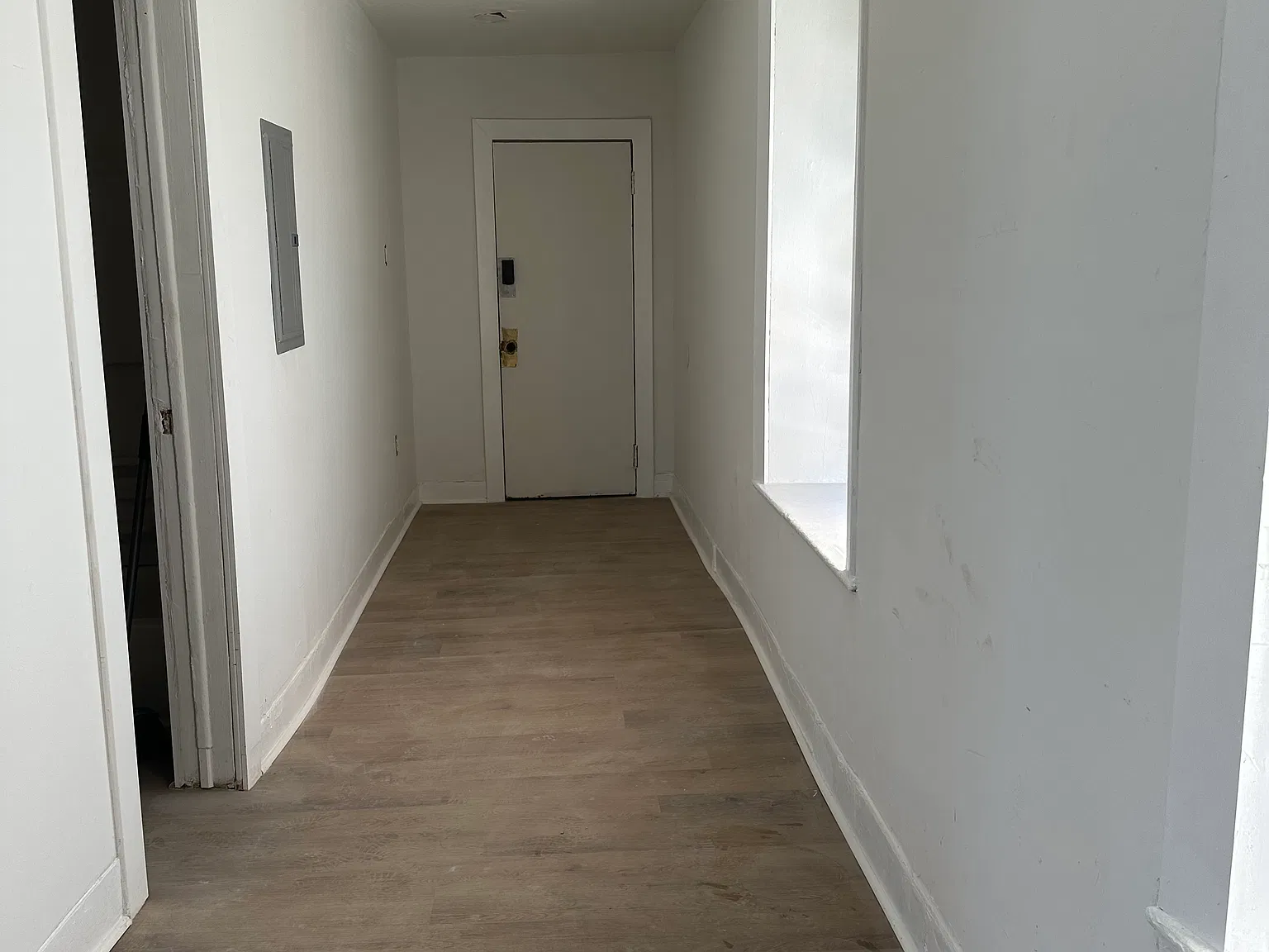 1 bed, 500 sqft, $1,050 — Photo 2