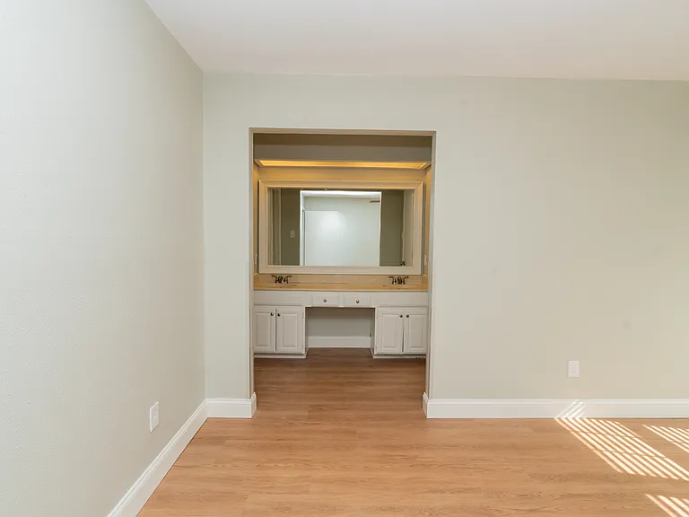 106 Mapleleaf Ln — Photo 41