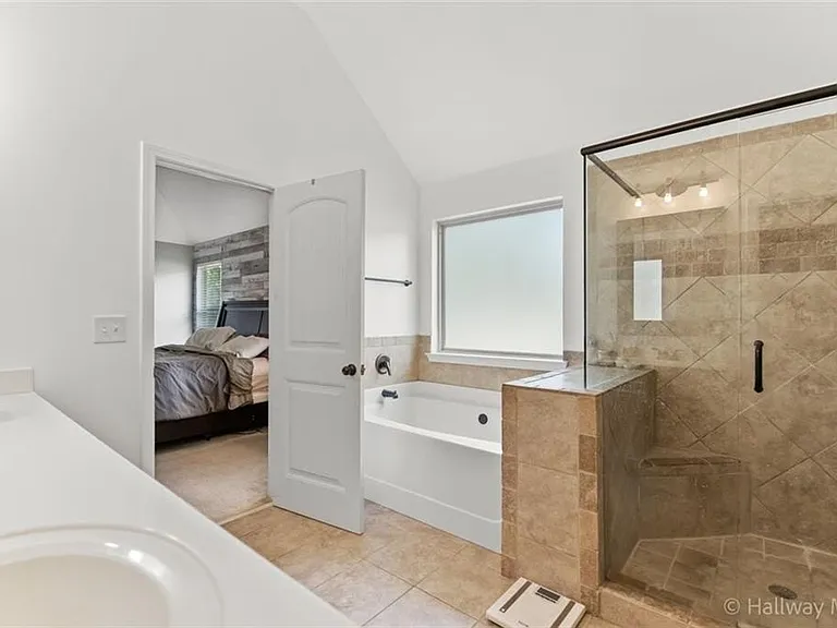 1412 English Manor Cir — Photo 22