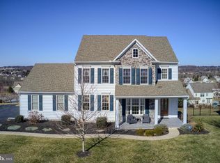 740 Connolly Dr, Red Lion, PA