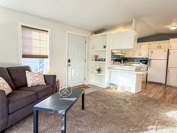 3rd image of 43010 SE North Bend Way #40