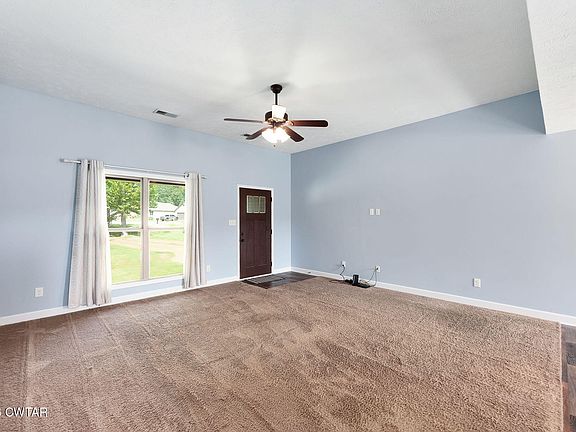 5th image of 110 Fieldcrest Cv