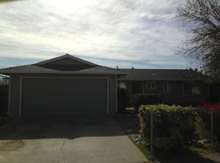 4551 Bomann Dr, Olivehurst, CA 95961