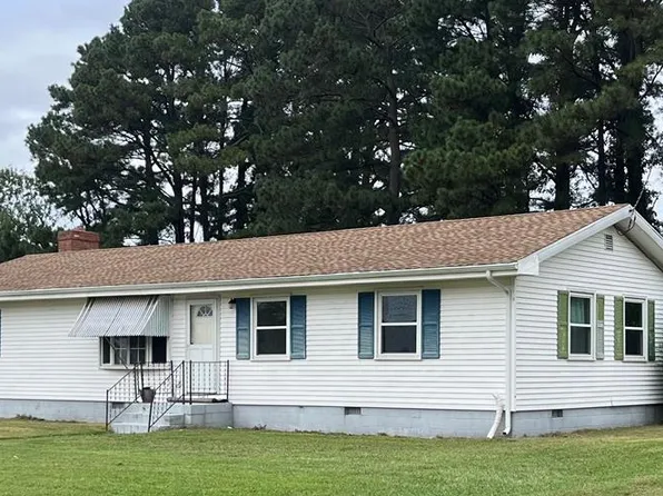 17325 Main St, Painter, VA 23420