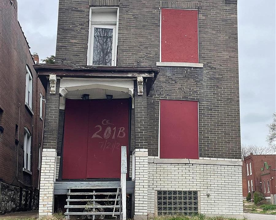 1st image of 201 Eichelberger St