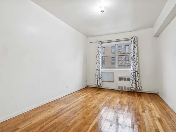 1010 Sherman Avenue image 12 of 15