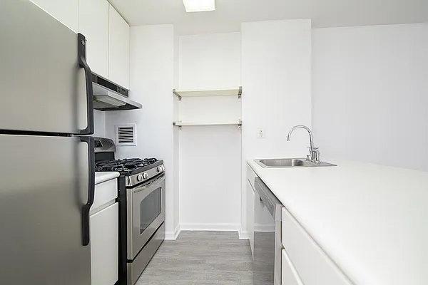 Sold by Compass | media 22