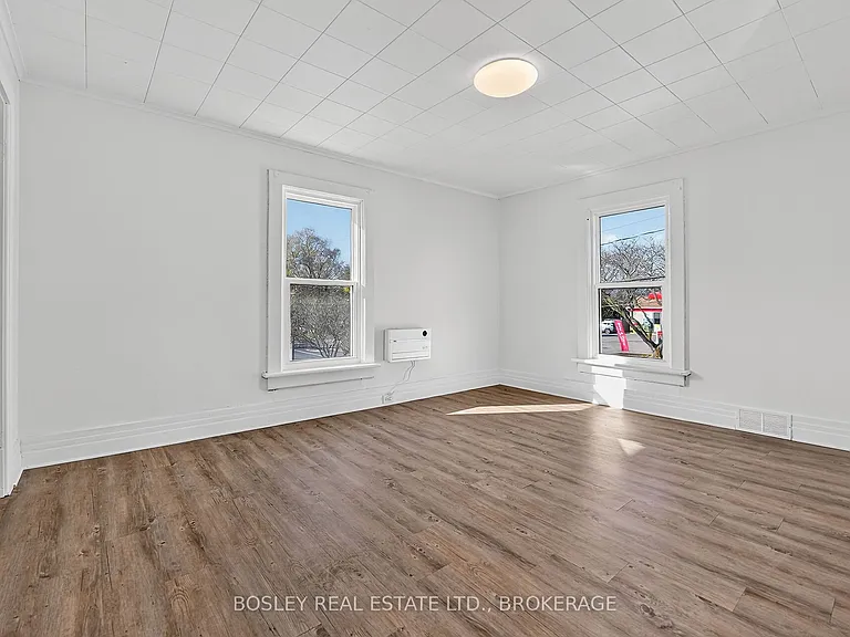 242 Mary St #10 — Photo 8