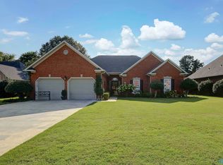 2916 Lenox Dr SW, Decatur, AL 35603