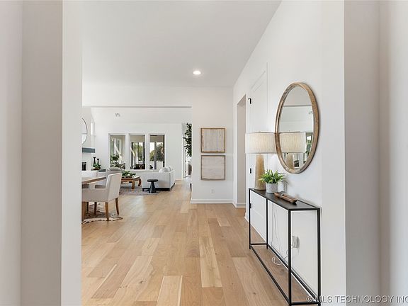 4th image of 1214 N 71st Pl