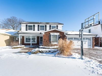 39802 Sunderland Dr, Clinton Township, MI, 48038