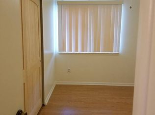 956 Eastbrooke Ln, Rochester, NY 14618