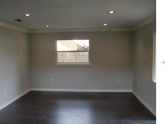 5th image of 2712 S Shine Ave