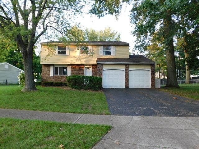 1st image of 450 Skyline Ln