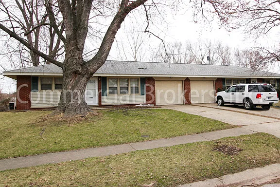 3383 WC — Photo 2