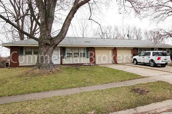 3381-3383 Woodmar Ct — Photo 2
