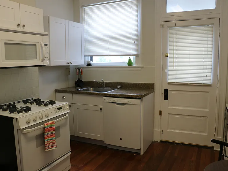 532 Riddle Rd #1 — Photo 6