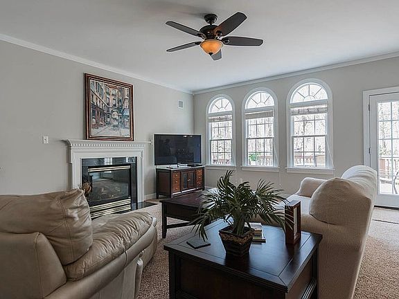 4th image of 5500 Summer Creek Way