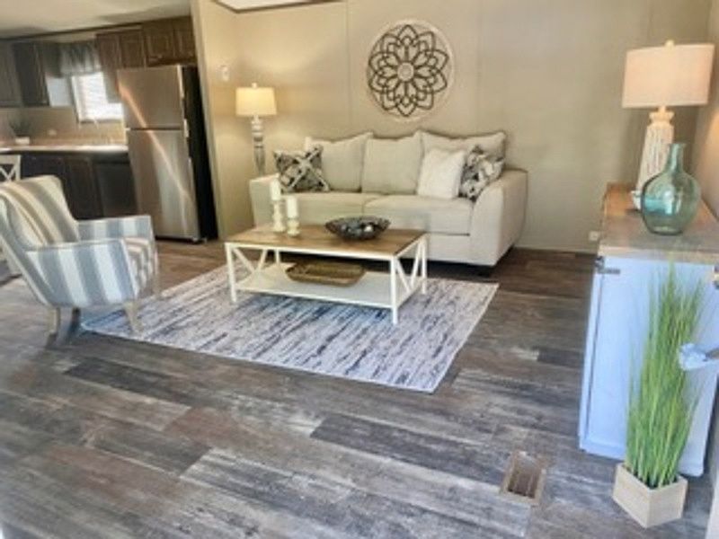 2nd image of 79 Lakeside Ln